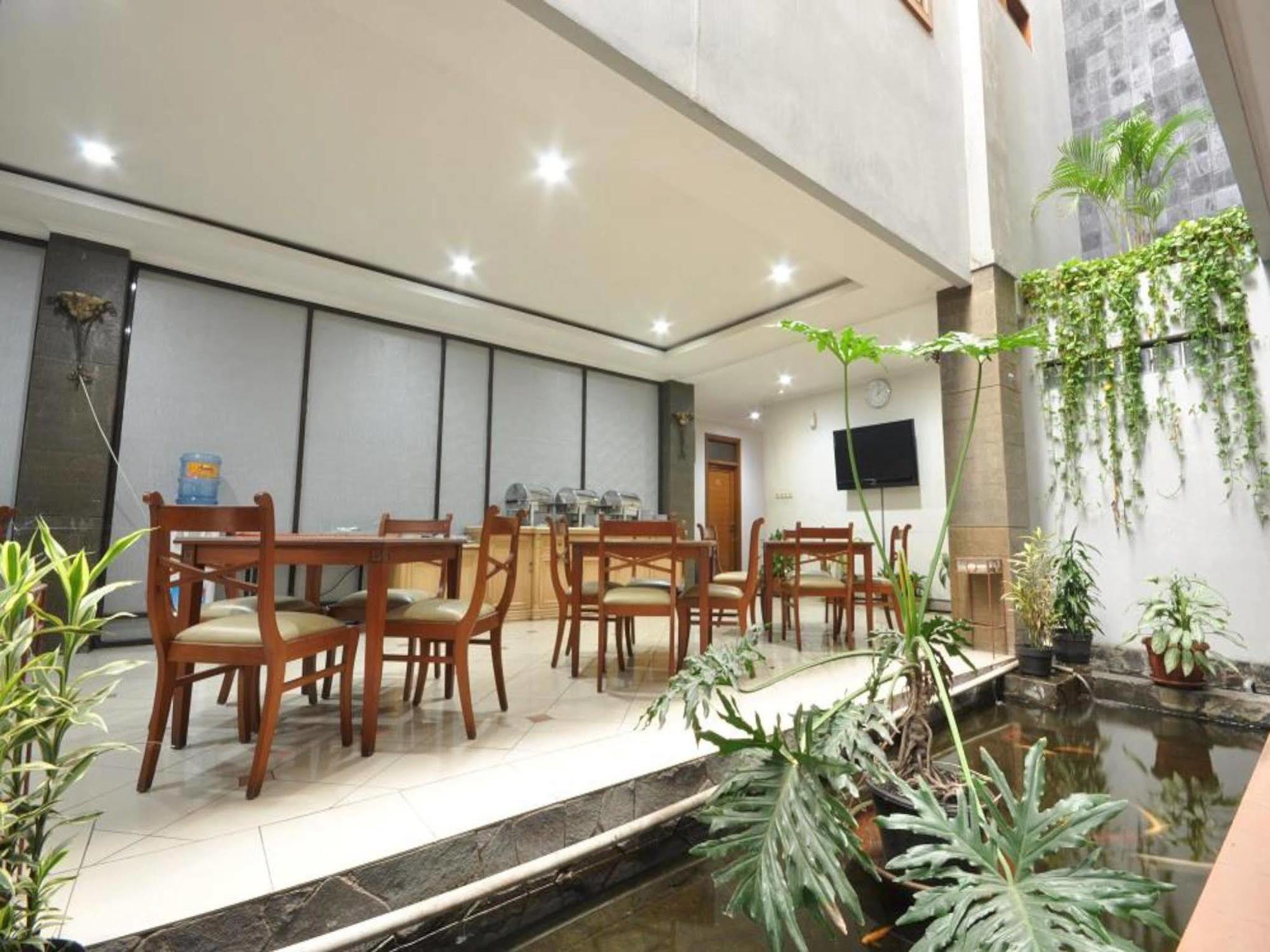Caryota Hotel Bandung Exteriör bild